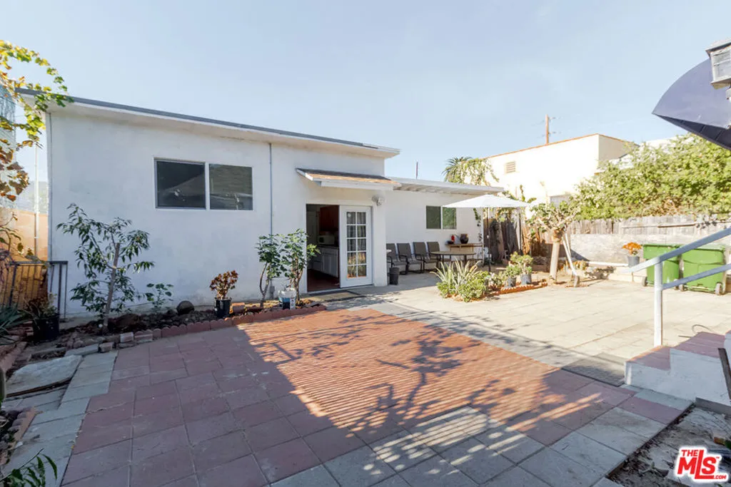 1207 S Harvard Boulevard, Los Angeles, California 90006 home-pic-17